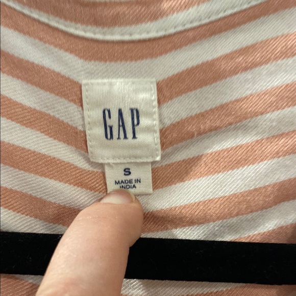 GAP Women's Striped Coral Top - Picture 2 of 2